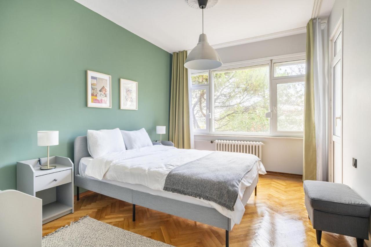 Spacious Flat Near Caddebostan Coast Lejlighed Istanbul Eksteriør billede