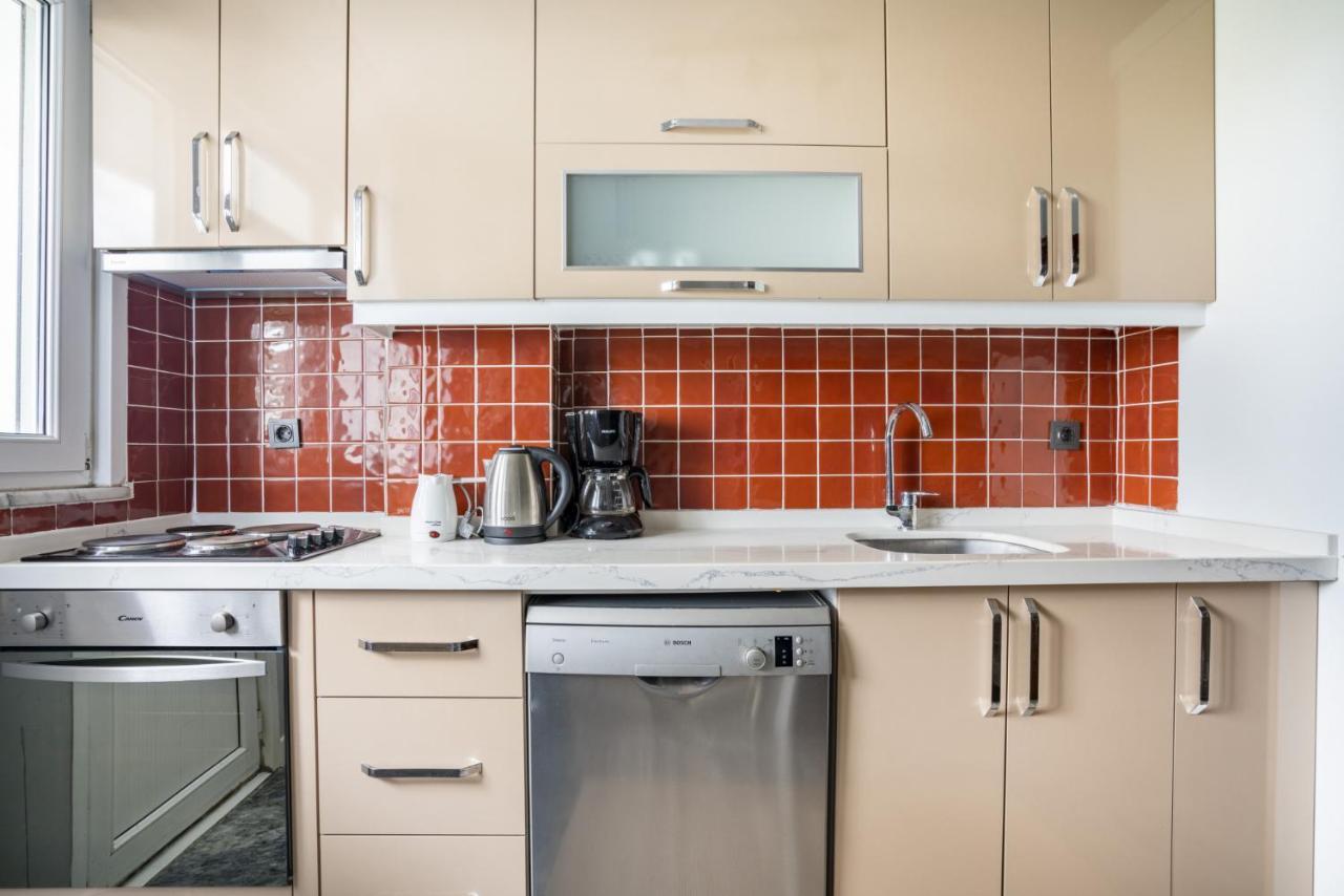 Spacious Flat Near Caddebostan Coast Lejlighed Istanbul Eksteriør billede